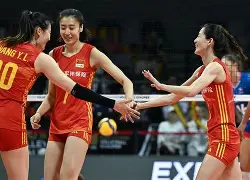 中国女排击败老对手巴黎，晋级之路一路高歌